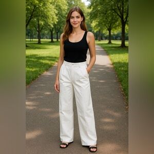 NWOT Creamvilla White Pleated Wide Leg Pants Size Medium
